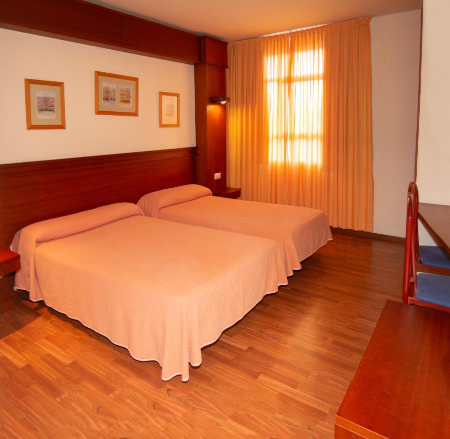 Hotel Barreiro Leira Exteriör bild